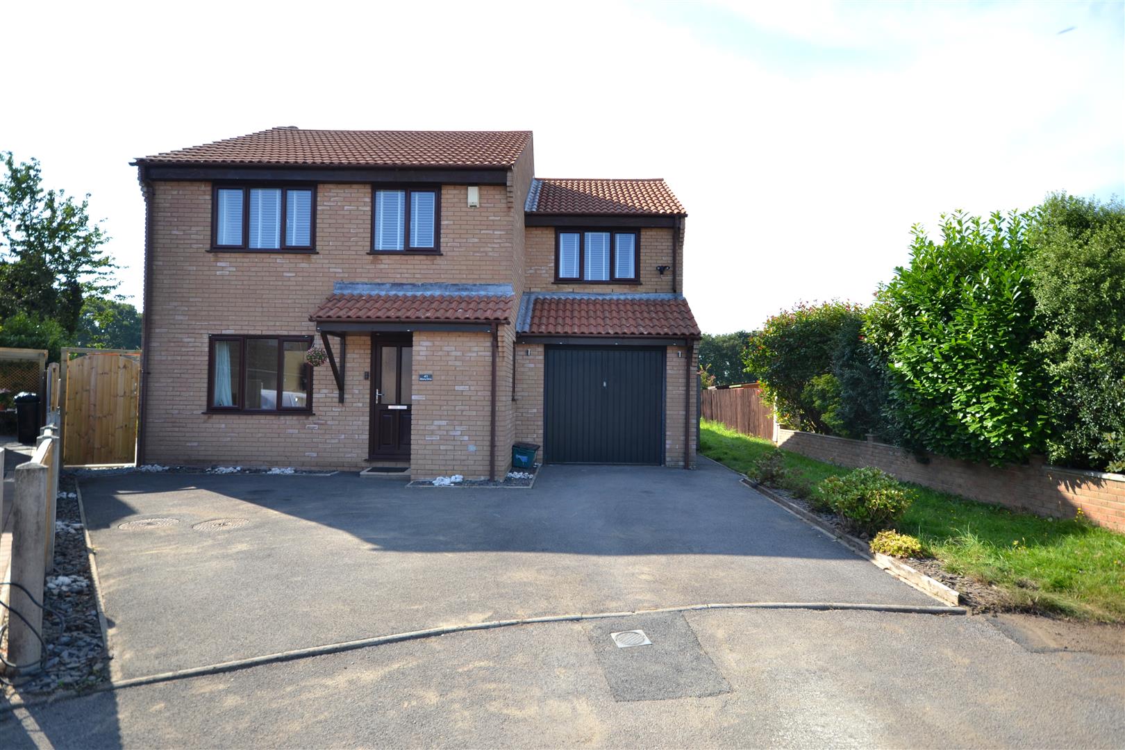 Albany Drive, Three Legged Cross, Wimborne Castleman Estate Agents